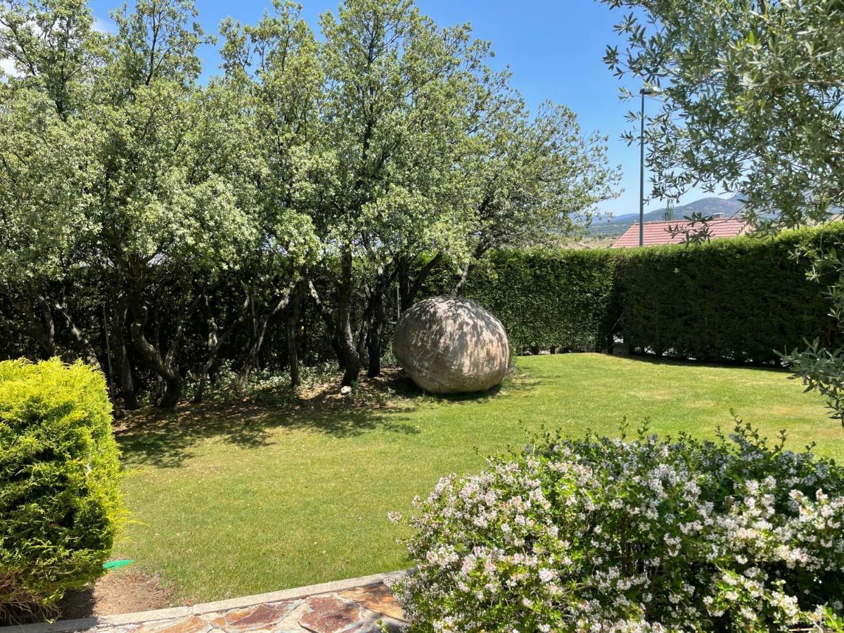 Villa El Encinar De Gabino Zarzuela del Monte Esterno foto