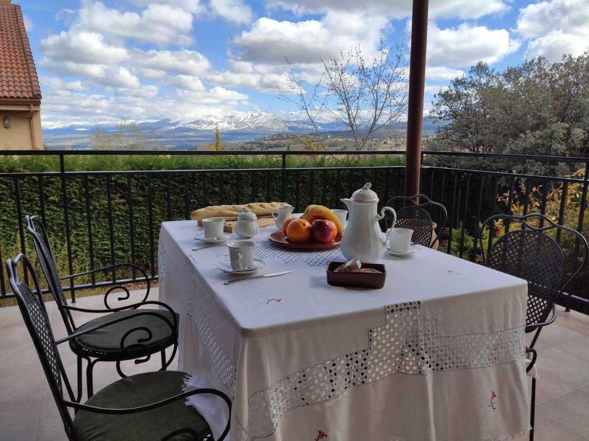 Villa El Encinar De Gabino Zarzuela del Monte Esterno foto